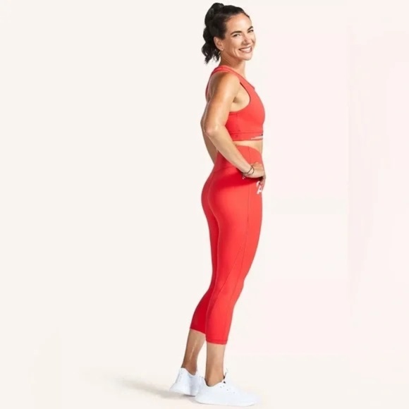 Red Logo 7/8 Leggings - Picture 4 of 7